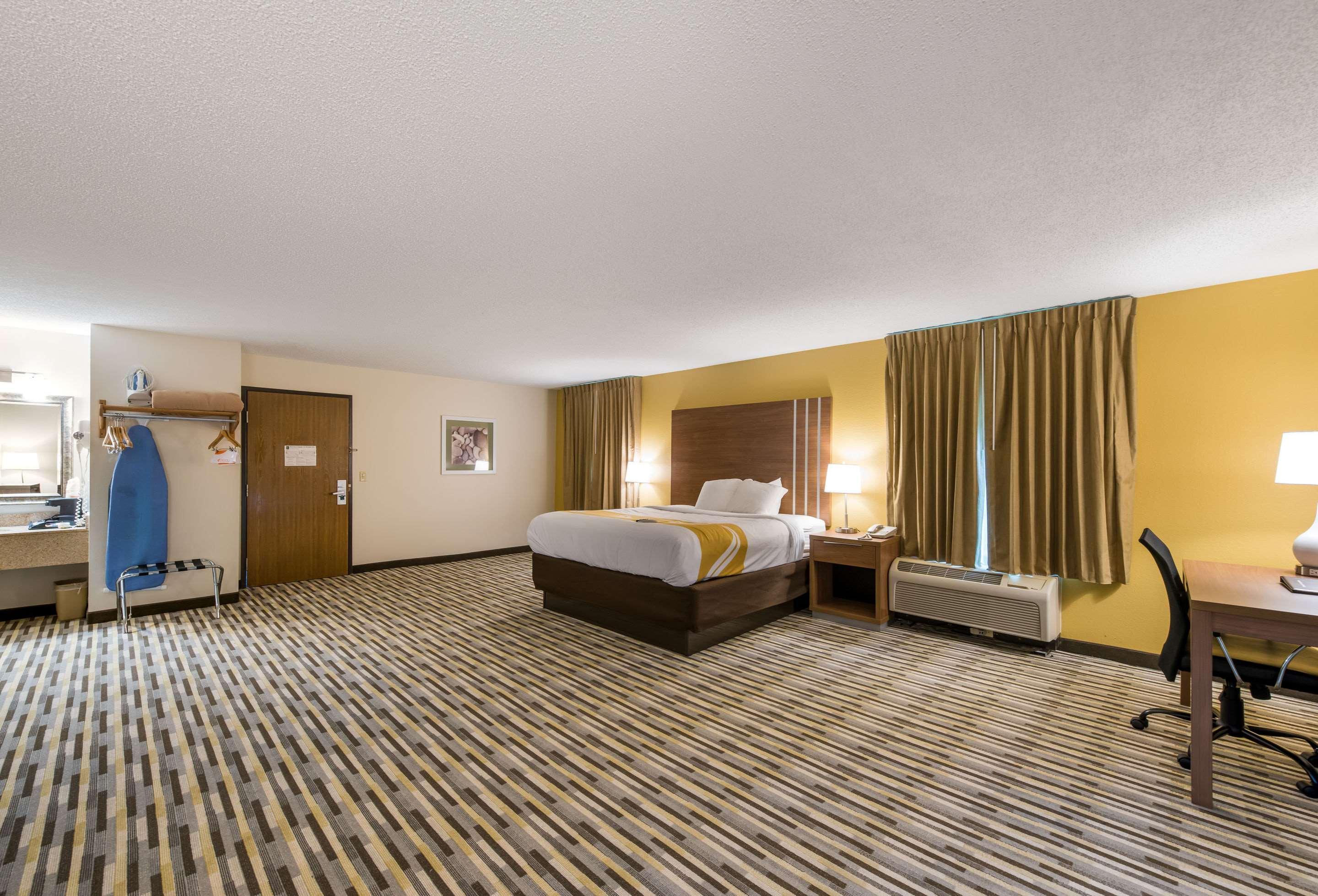 Quality Inn Michigan City South Exterior foto